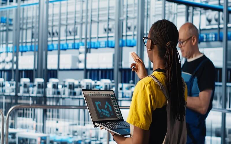 Implementação de logística inteligente em empresa de transporte