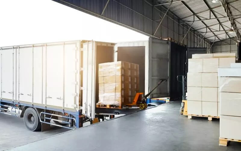 Entrega de mercadorias como etapa final do processo logístico