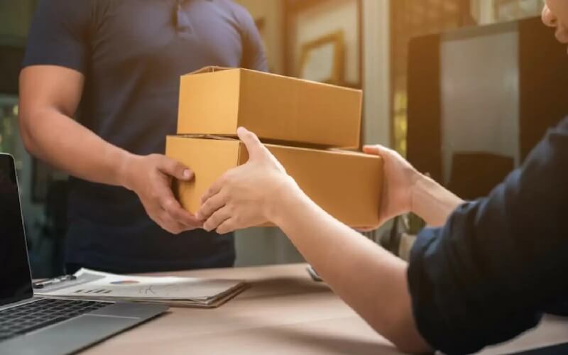 Fluxo de logística reversa com devolução e reciclagem de produtos